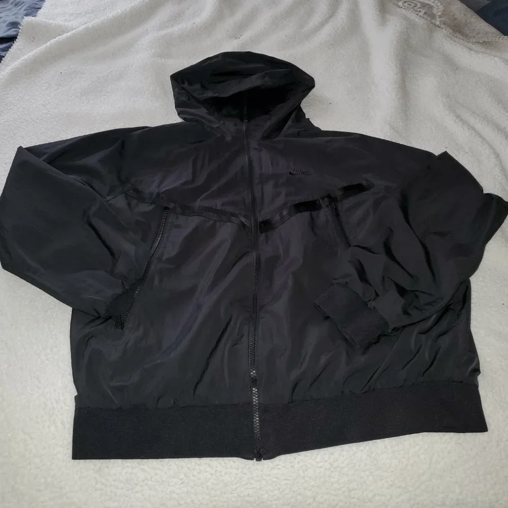 Nike Men's Unlined Hooded Windrunner Jacket - Picture 11 of 12